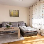 Violetos Lux Apartamentai 公寓 德拉肯恩凯