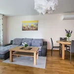Violetos Lux Apartamentai 德拉肯恩凯