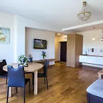公寓 Violetos Lux Apartamentai *