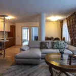 Violetos Lux Apartamentai 公寓