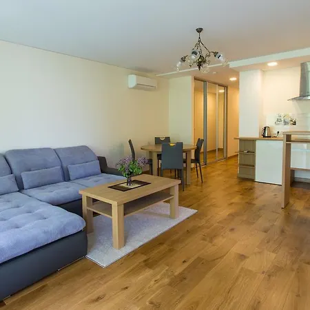 Violetos Lux Apartamentai