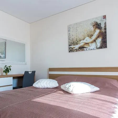 Violetos Lux Apartamentai *