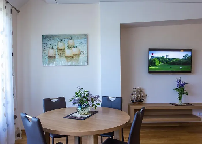 Violetos Lux Apartamentai *